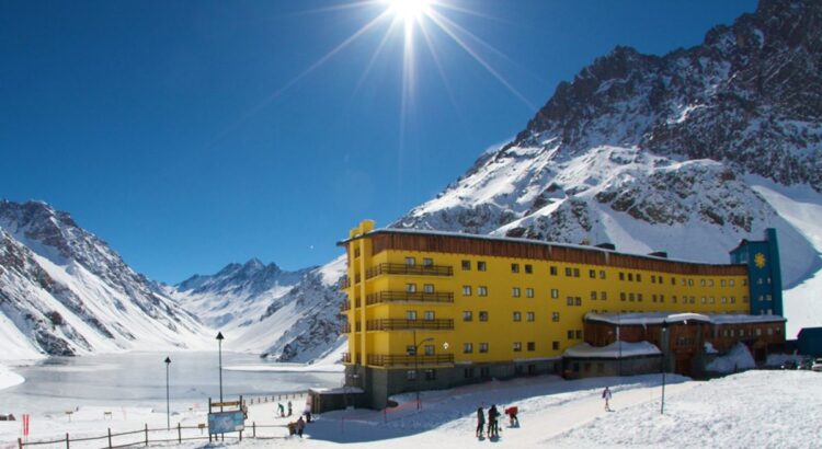 Por qué es buena idea ir a esquiar a Chile